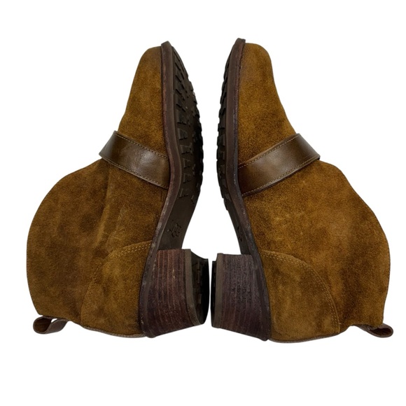 UGG Wright Boots Women’s 6.5 Belted Brown Suede Ankle Chukka Booties Leather - Picture 6 of 14